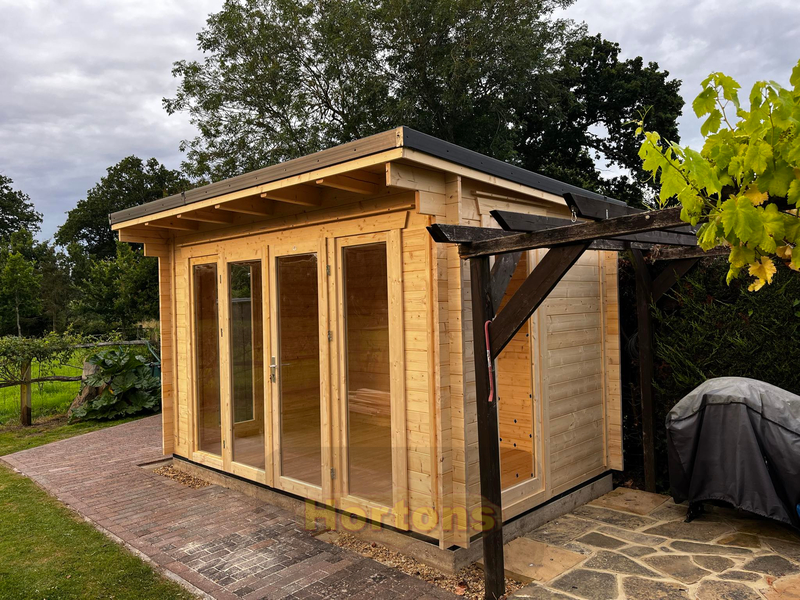 28mm, 4x2m pent roof Oxshott log cabin